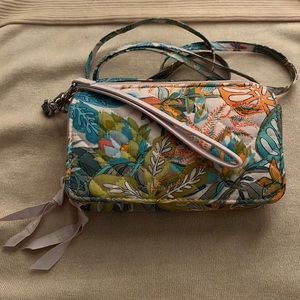VERA BRADLEY CROSSBODY